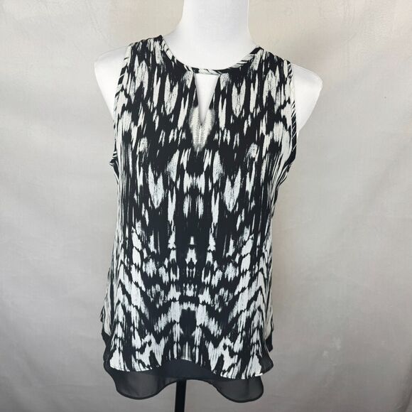 Violet & Claire Tops - Violet & Claire Women Tank top Sz S Black White Round Neck Keyhole Sleeveless